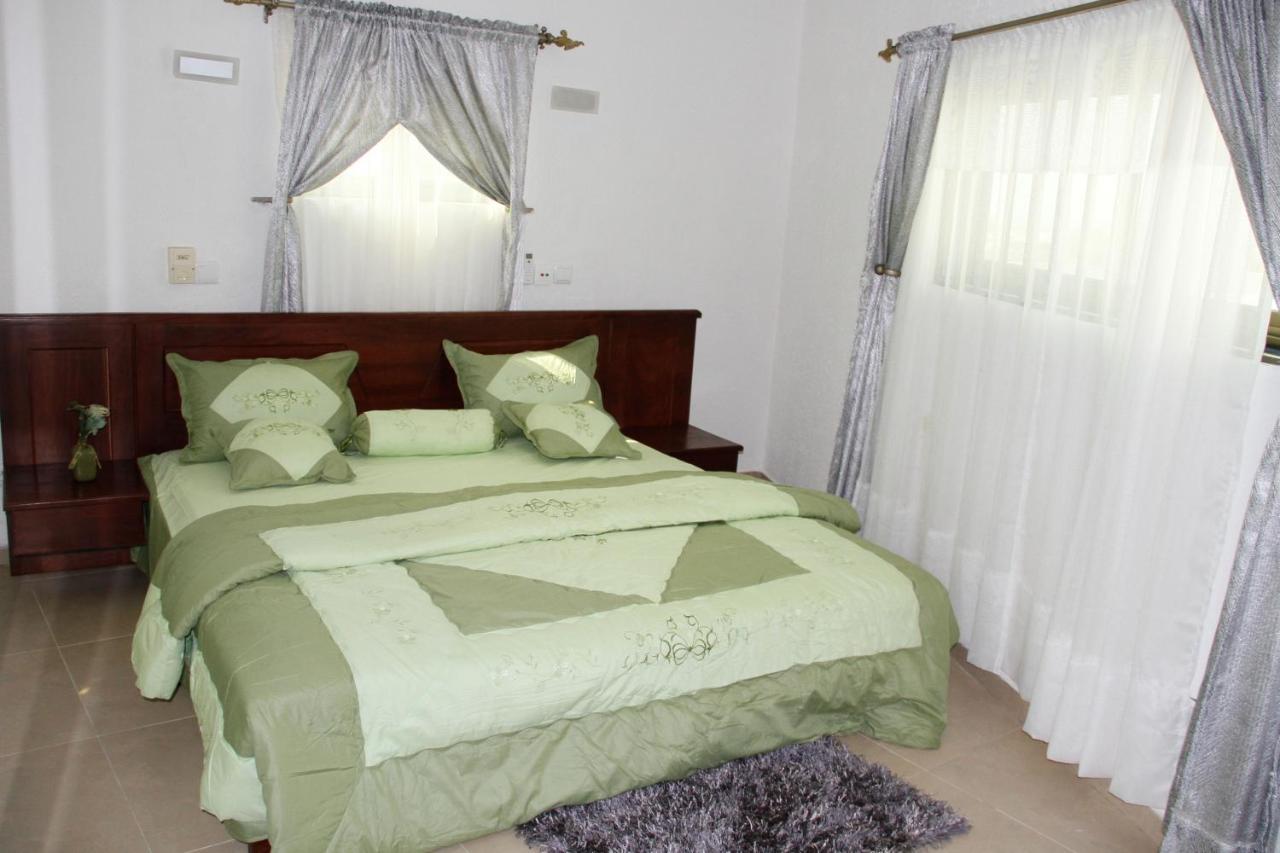 Amazing Grace Residence Cotonou Buitenkant foto