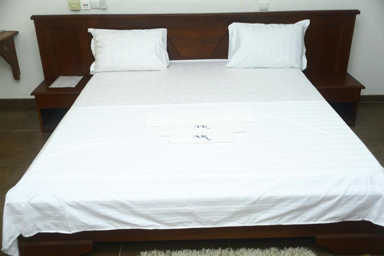 Amazing Grace Residence Cotonou Buitenkant foto