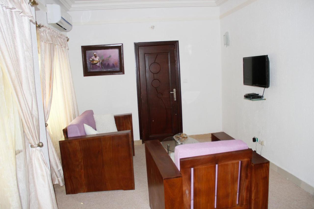 Amazing Grace Residence Cotonou Buitenkant foto